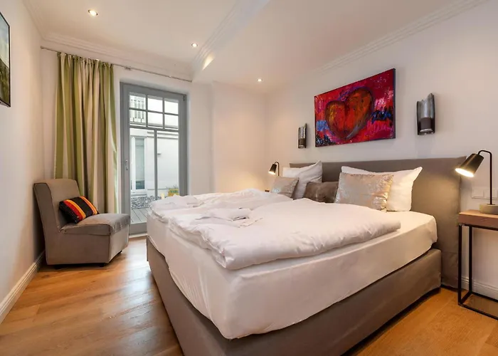 Villa Theres Dolphin Apartman Sellin